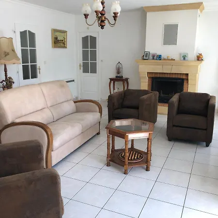 بيت للعطل St Georges De Didonne, Maison Bien Equipee Au Calme