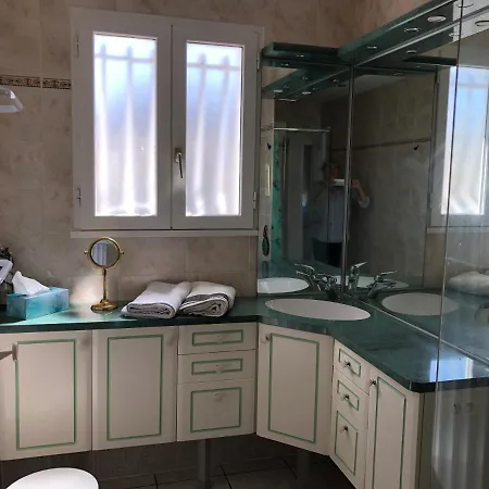 بيت للعطل St Georges De Didonne, Maison Bien Equipee Au Calme سان-جورج-دي-ديدون