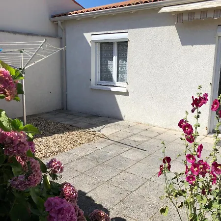 St Georges De Didonne, Maison Bien Equipee Au Calme بيت للعطل *